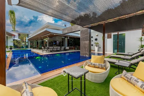 Casa De Una Planta Amueblada Con Alberca En El Palomar Lujo Sur