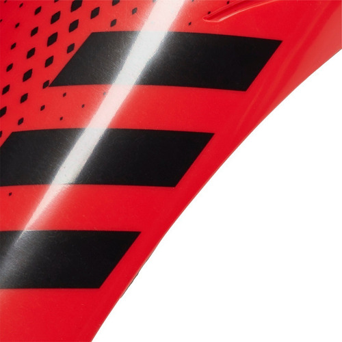 Imagen 2 de 4 de Canillera adidas Pred Sg Clb