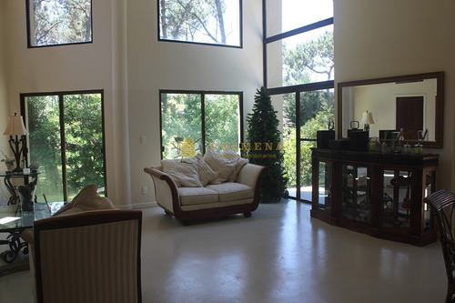 Casa En Rincón Del Indio 5 Dormitorios Con Piscina- Ref: 2464