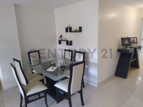 Apartamento En Venta San Antonio Tc