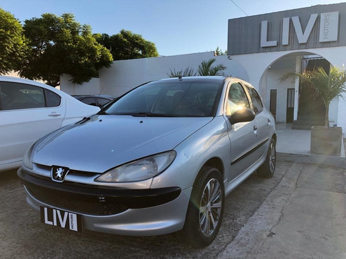Imagen 6 de 25 de Peugeot 206 1.4 Generation Plus Año 2012 - Liv Motors