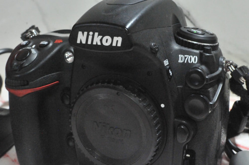 Nikon D700 Body ,con Solo 25 K Disparos Una Joyita!