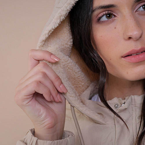 Campera Upminorista Mujer Abrigo Con Capucha