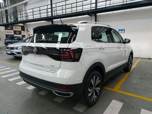 Imagen 5 de 25 de Volkswagen T-cross Highline At 200tsi