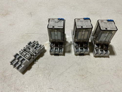 Lot Of 3 Allen Bradley 700-hb32z24-3-4 Cube Relays W Ccs