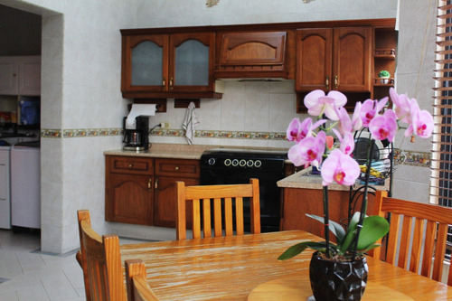 Casa C/ampl Esp 3 Re, Est, Jar, Fa Room, 4 Ga. Paseos Del Bosque, Naucalpan