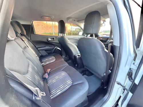 Fiat Toro 1.8 Endurance 16v Flex 4x2 Aut. 4p
