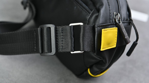 Riñonera Bandolera Divoom Con Pantalla Led Slingbag-c