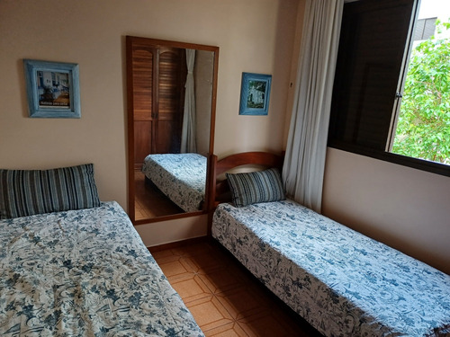 Apartamento Com 2 Dormitórios Aconchegante Entre As Praias Das Asturias E Tombo