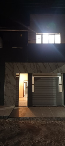 Casa Recém Reformada, Alugo, Vendo E Troco. Aceito Carro, Moto, Terreno E Apartamento Como Parte Do Pagamento.