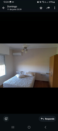 Casa De 4 Dormitorios Y 3 Baños Con Casa De Casero