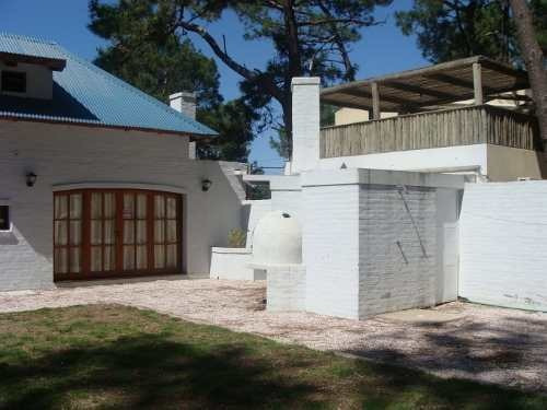 Casa En Alquiler De 3 Dormitorios En Montoya