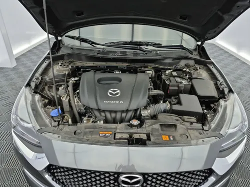 Mazda Touring edición carbón edition 1.5