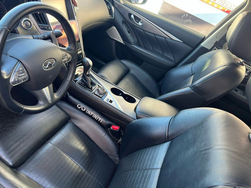 Infiniti Q50 3.0 T