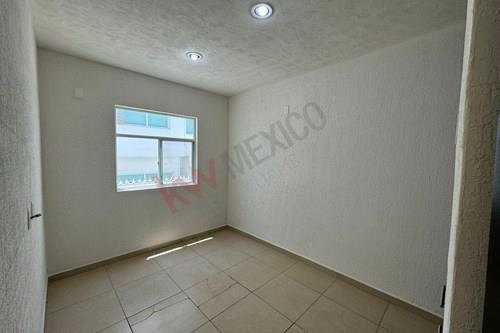 Venta De Departamento En Colinas Del Santuario Corregidora