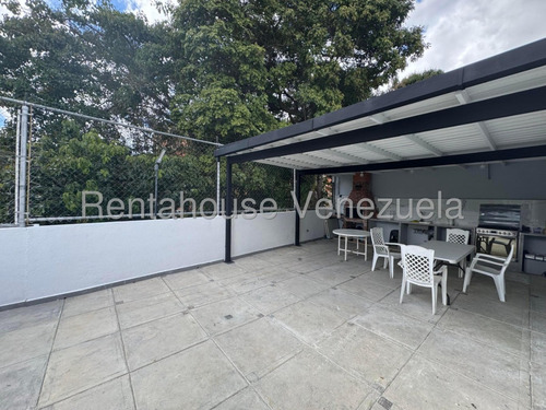 Tm. #25-13675. Casa Totalmente Remodelada En Venta, En El Cafetal