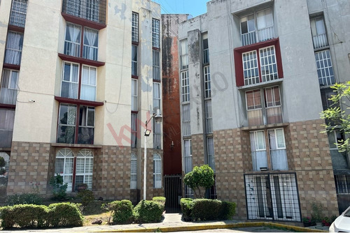 Departamento En Venta En Las Colonias, Atizapán De Zaragoza.