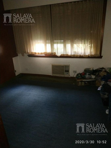 Imagen 12 de 20 de Casa En Lote Propio Con Galpon Al Fondo - En Venta En Munro -