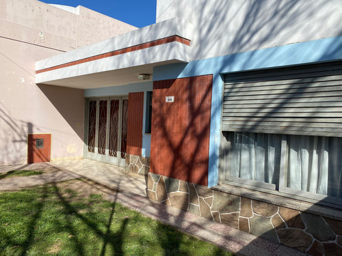 Casa+ Galpón En Venta Sobre Sgto Cabral Sjn