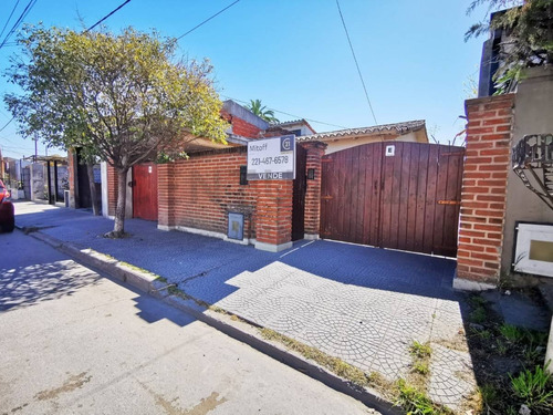 Imagen 2 de 30 de Casa De 3 Dormitorios En Venta En Gonnet