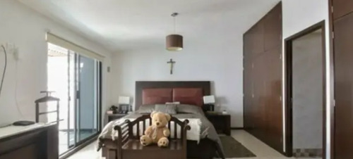 Casa En Venta De Adjudicación Bancaria Ubicada En Rancho Vista Hermosa, Coapa, Campestre Coyoacán, 04938 Ciudad De México, Cdmx. Cmr.
