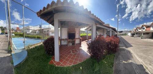 Imagen 3 de 20 de Casa En Urb. Villa San Rafael. Adlz