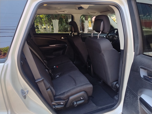 Dodge Journey 2.4 Se 7 Pasajeros At