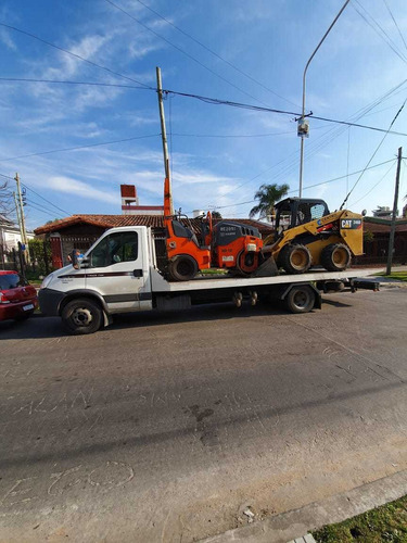 Imagen 6 de 7 de Auxilio Mecanico Grua Remolque Vehicular Plancha Auto Camion