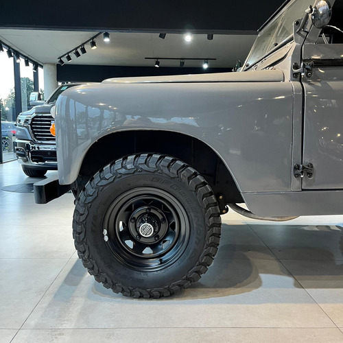 Land Rover Defender Corto