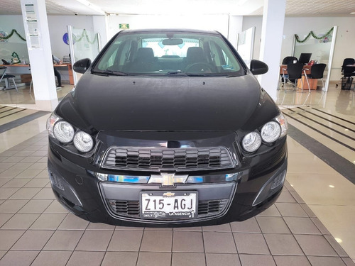 Imagen 2 de 15 de Chevrolet Sonic 2017 1.6 Lt Mt