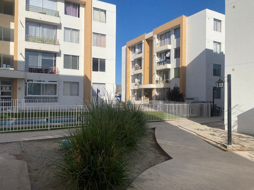 Depto En Condominio Cercano A Aeropuerto, La Serena.