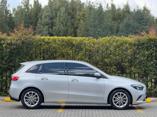 Mercedes Benz B200 Modelo: 2021 Recorrido: 27.000 Km 1.3 Tu