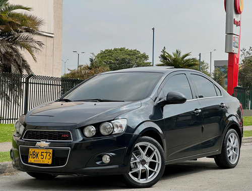 Chevrolet Sonic 1.6 Lt {mecanico} Financiamiento