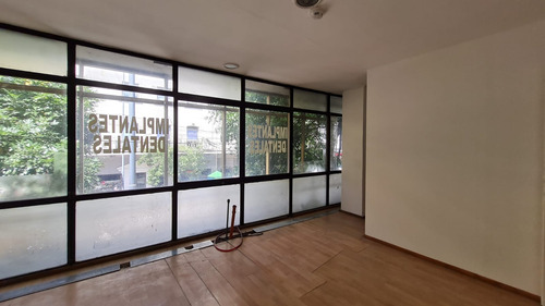 Oficina Excelente Ubicacion Zona Comercial