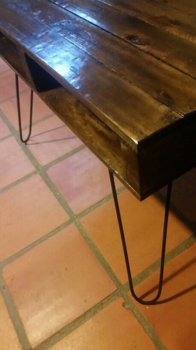 Imagen 3 de 4 de Mesa Ratona Rústica En Madera Reciclada Y Hierro