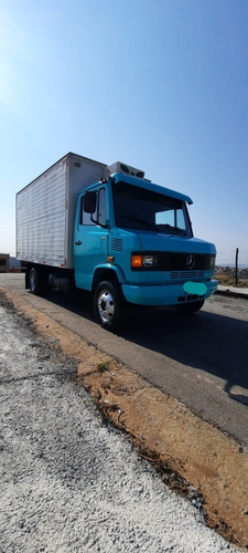 Imagem 1 de 5 de Mercedes 710 710