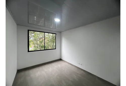 Venta De Apartamento En El Occidente, Sector Los Pinos