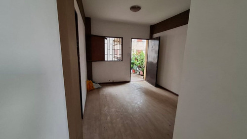 Se Vende Departamento 1 Dorm. Monoblock Stabio