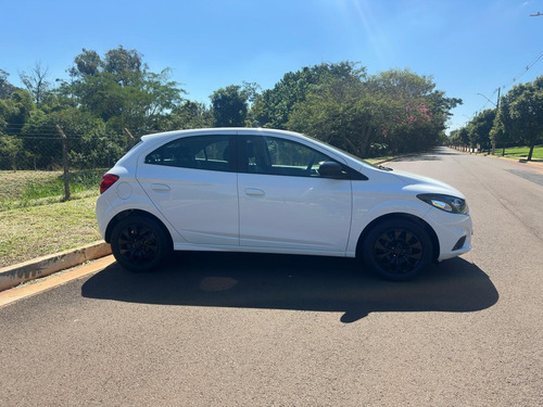 Chevrolet Onix 1.0 FLEX MANUAL