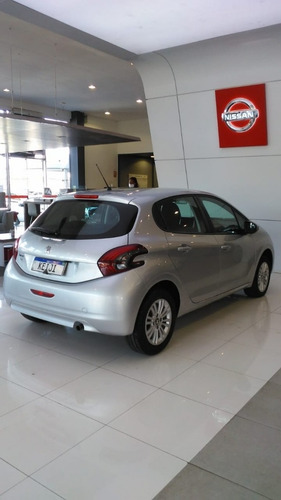 Imagem 6 de 11 de 208 Active Manual 1.2