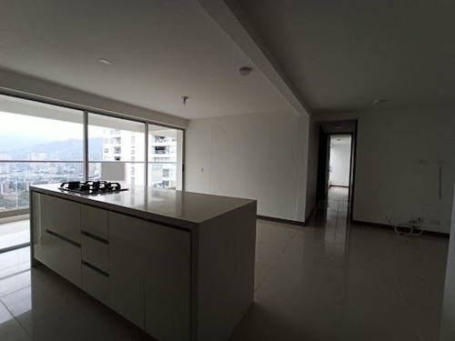 Imagen 2 de 19 de Apartamento En Venta Suramerica 472-2428
