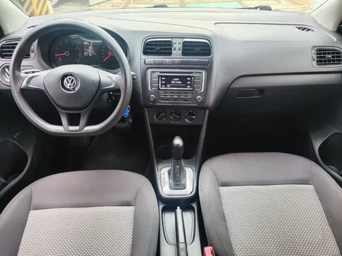 Volkswagen Vento 1.6 Starline At