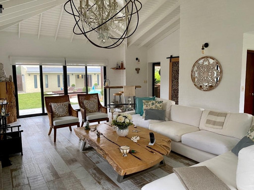 Casas Venta 5 Dormitorios Punta Del Este
