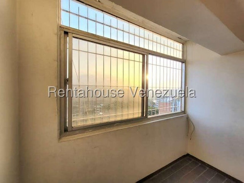 Estefani Salon Vende Apartamento Duplex En Nueva Segovia-lara-25-17768