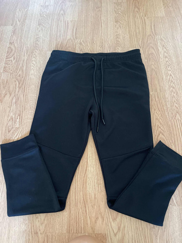 Pantalón Jogger Negro Bklyn Usado