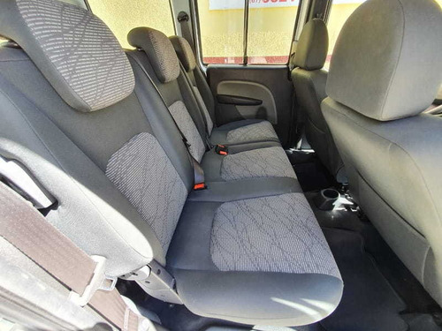 Fiat Doblo Essence 1.8 Flex 16v 7l