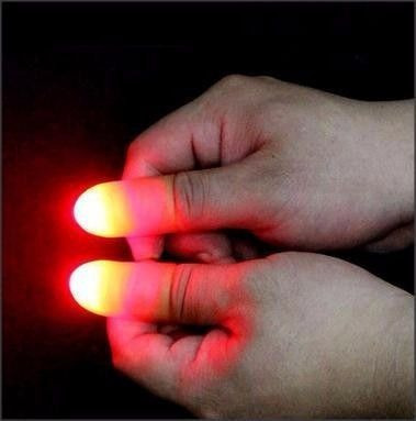 Jogo Kit De Mágicas Dedo Luminosos 2 Peças Truques Infantil