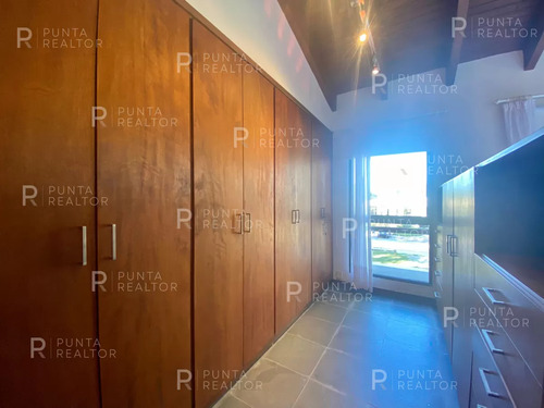 Casa En Alquiler Anual, De 4 Dormitorios, Arenas De José Ignacio, Uruguay