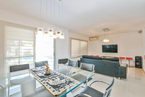 Imagen 6 de 30 de Casa De 3 Dormitorios - Con Pileta Y Parrillero - Fisherton