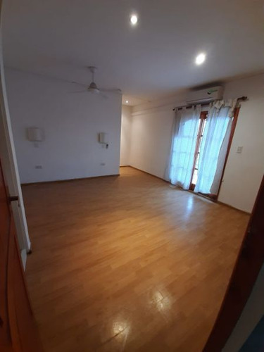 Casa En Venta En Mataderos